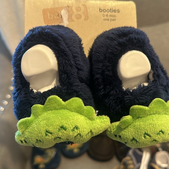 Infant boy shoe/slipper lot!! 👟 - Picture 3 of 10